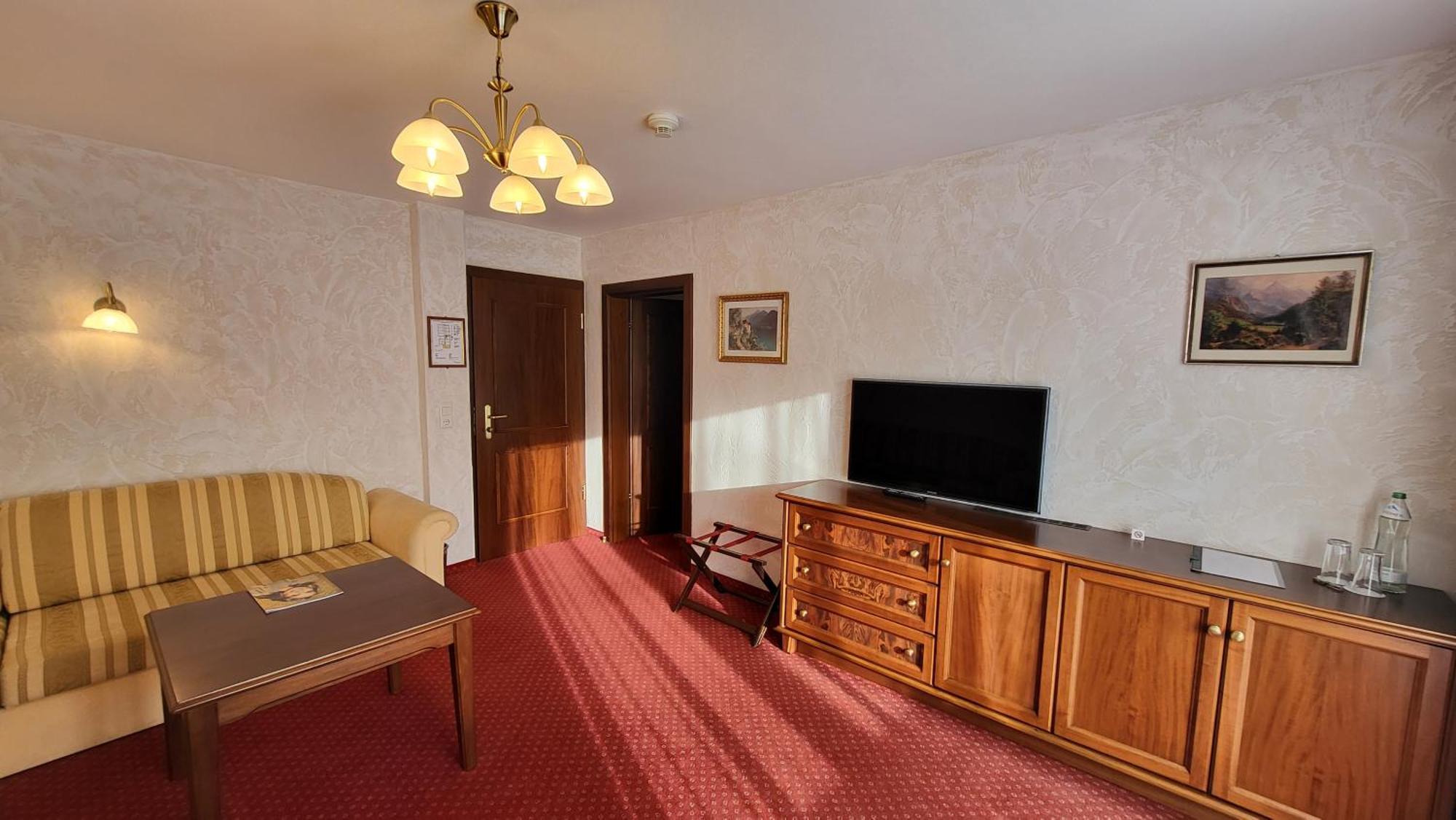 Hotel-Restaurant Batzenhaeusl Innsbruck Quarto foto